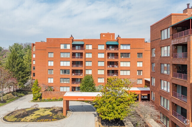 Building Photo - Annen Woods Condominiums