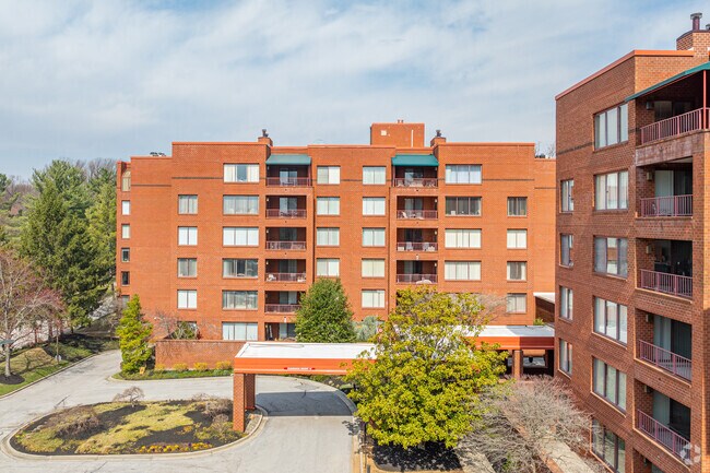 Foto del edificio - Annen Woods Condominiums