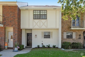 Building Photo - 4502 Park Dr N