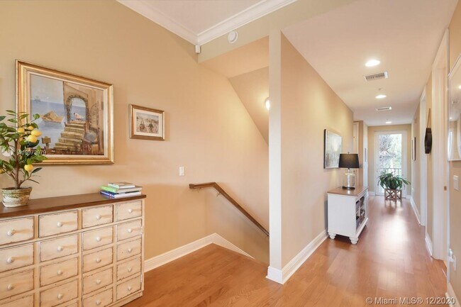 Building Photo - 12775 SE Old Cypress Dr