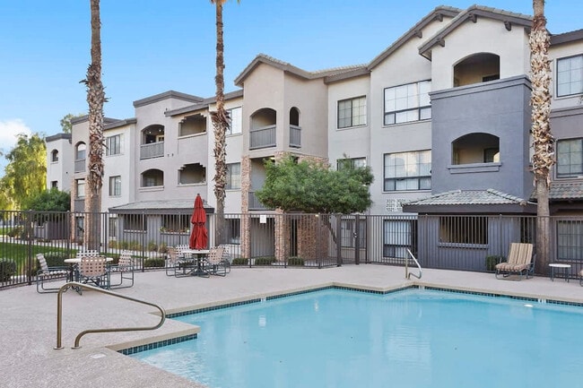 Foto del edificio - 875 W Pecos Rd