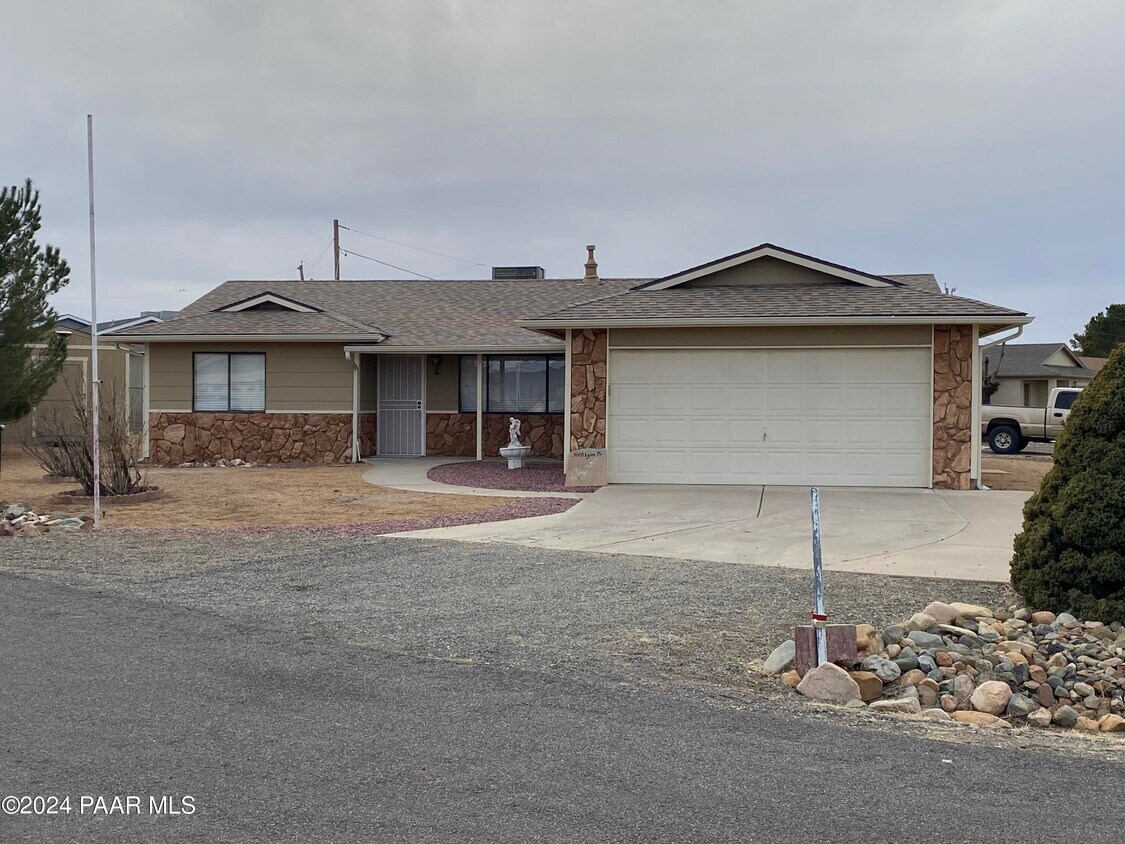 3660 N Lynn Dr, Prescott Valley, AZ 86314 House Rental in Prescott