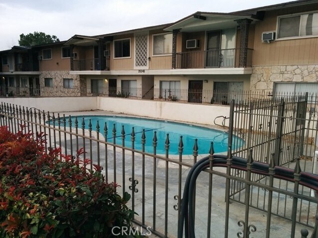 Foto principal - 25276 Barton Rd