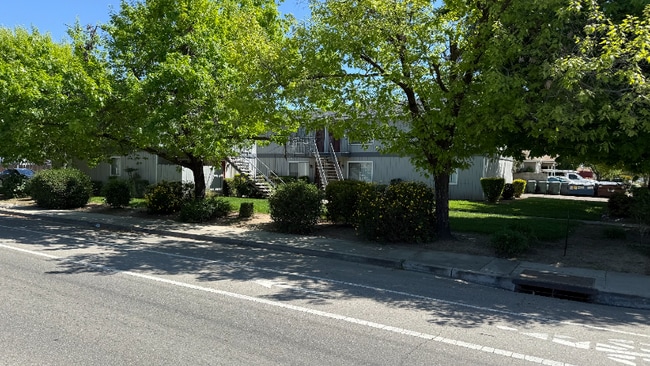 Building Photo - 1875 5th St
