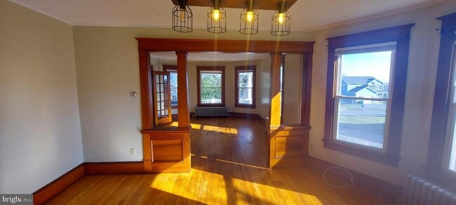 Foto del edificio - 7318 Woodbine Rd