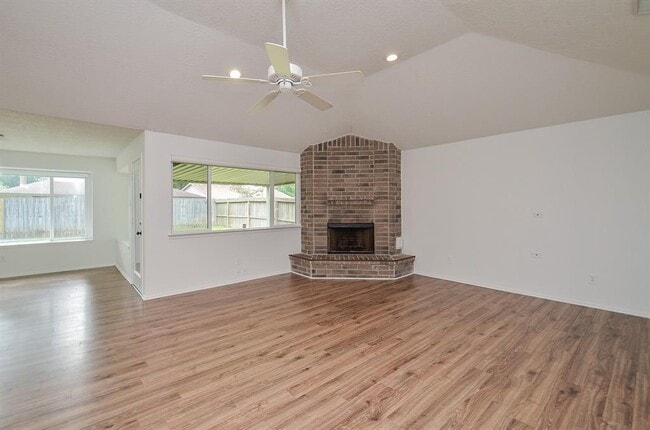 Building Photo - 1215 Three Forks Dr