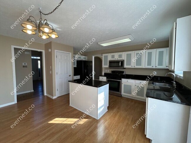 Foto del edificio - 3797 Harris Blvd NW