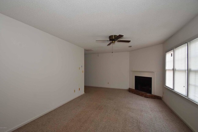 Foto del edificio - 3264 Landmark St