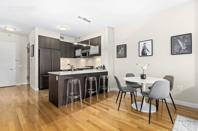Building Photo - 454 W 54th St