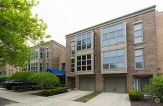 Building Photo - 2345 N Wayne Ave