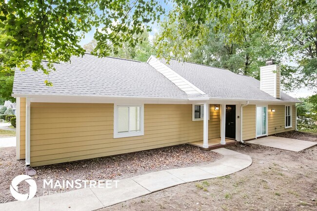 Building Photo - 2 Pipers Glen Ct