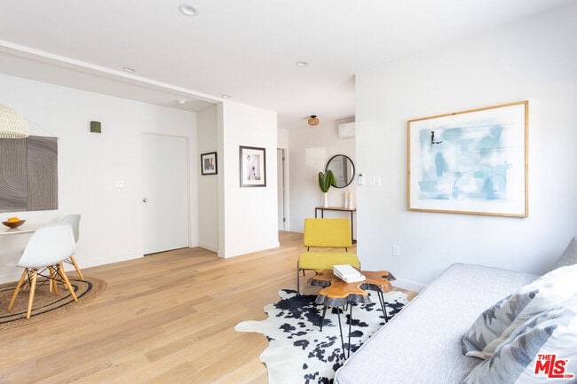 Foto del edificio - 1946-1944 Preston Ave