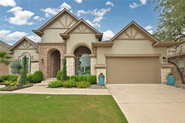 Building Photo - 205 Lake Como Dr