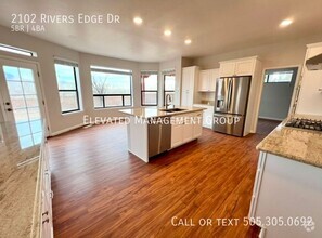 Building Photo - 2102 Rivers Edge Dr NE