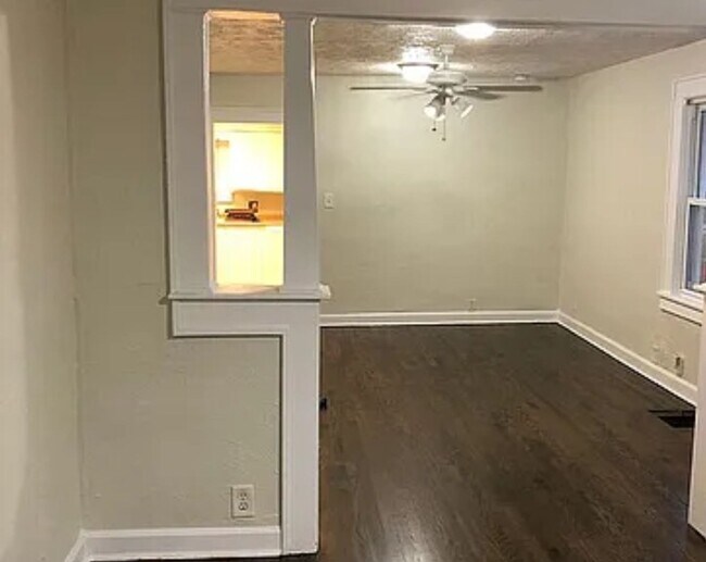 Foto del edificio - Cozy 2 Bedroom
