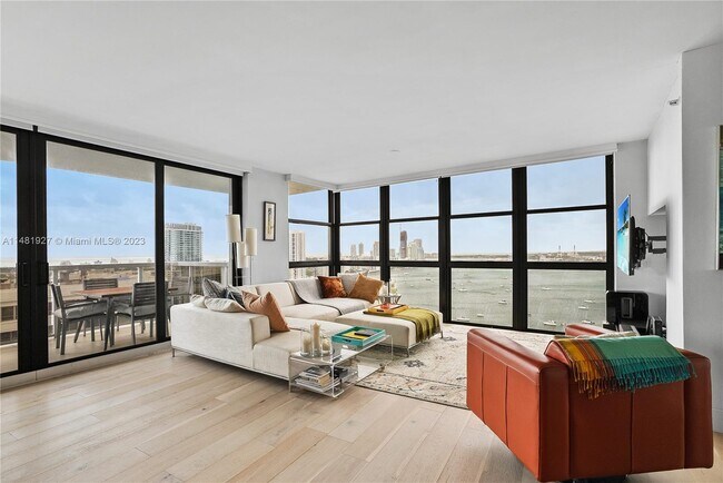 Foto del edificio - 9 Island Ave