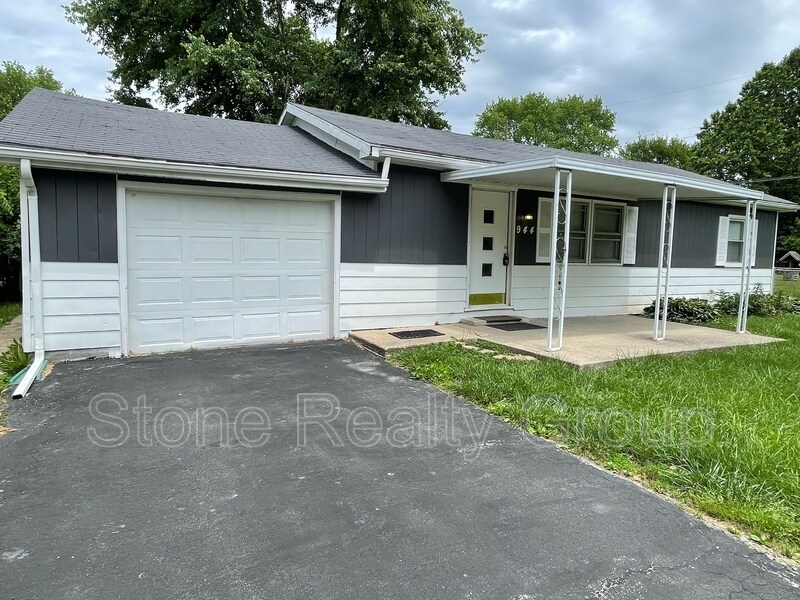 944 E McCampbell Dr, Terre Haute, IN 47802 House for Rent in Terre