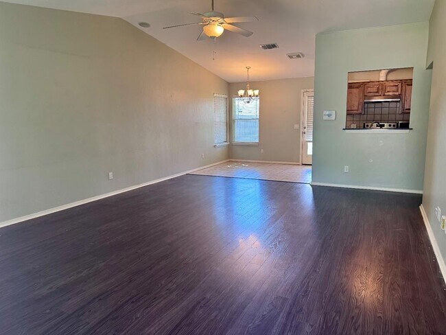 Foto del edificio - 1804 NW 143rd St