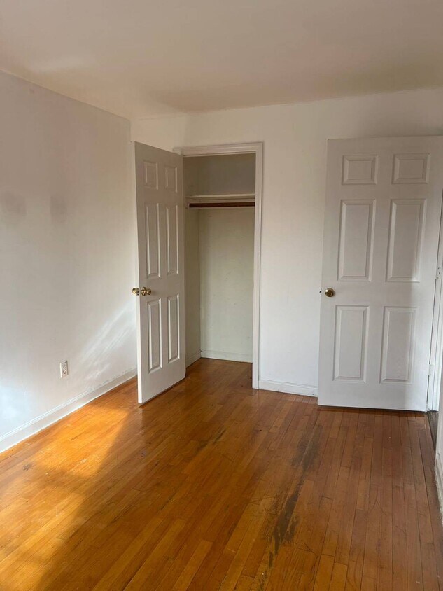 Foto principal - 59-28 Xenia St