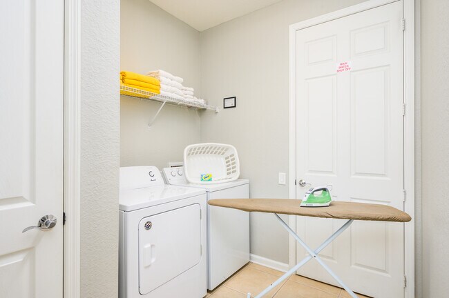 Foto del edificio - 5024 Shoreway Loop