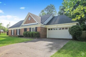 Building Photo - 4305 Satin Oak Cove