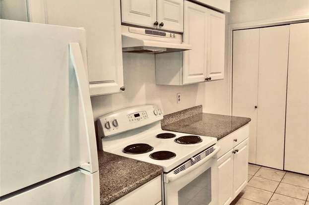 Foto del edificio - 8299 Cambridge St