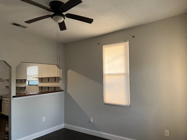 Building Photo - 2560 N Tonti St