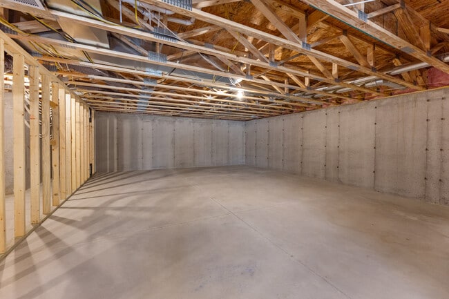 Foto del edificio - 726 ELMWOOD St