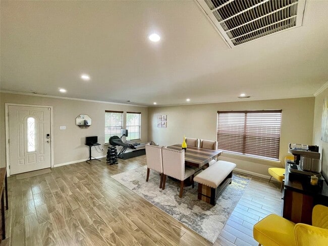 Foto del edificio - 19622 Rippling Brook Ln