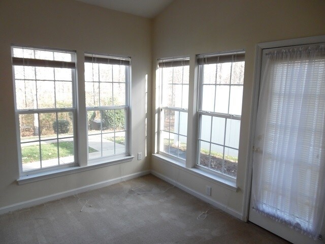 Foto del edificio - Exclusively offered by MUSE REALTY, LLC