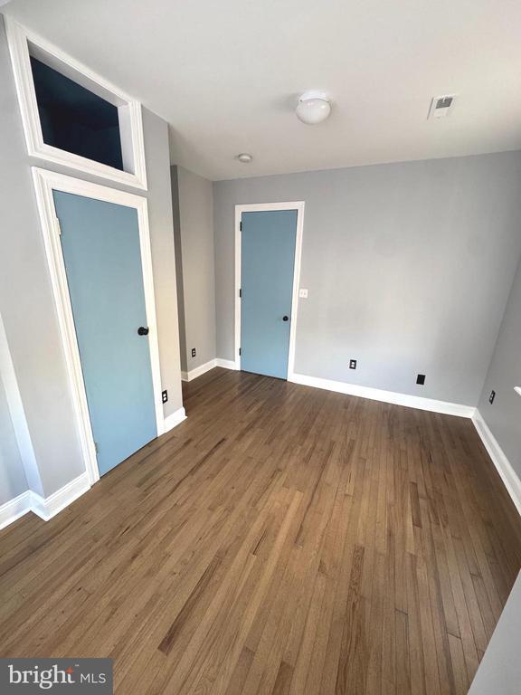 Foto del edificio - 2121 N 20th St