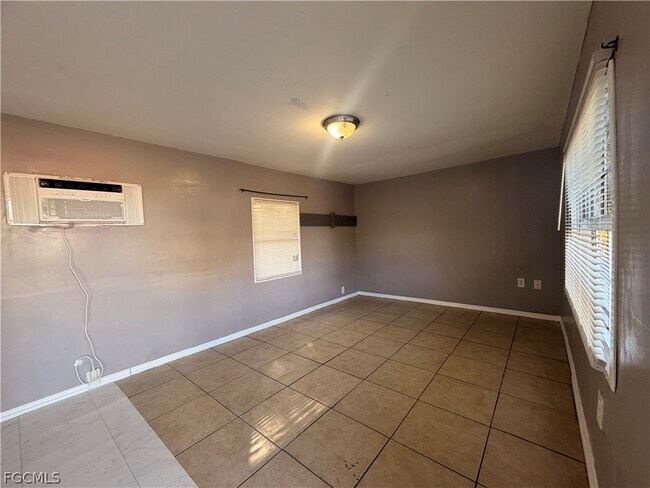 Foto del edificio - 2016 Queen St