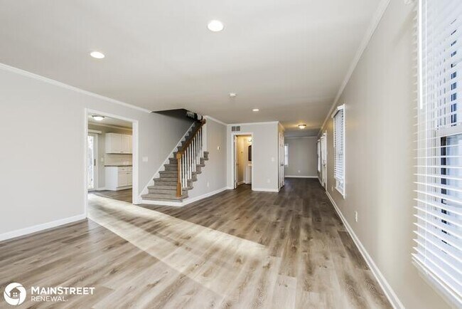 Building Photo - 2013 FOX RUN RD, BURLINGTON, NC 27215