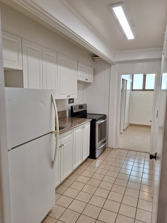 Foto del edificio - 1700 Makiki St