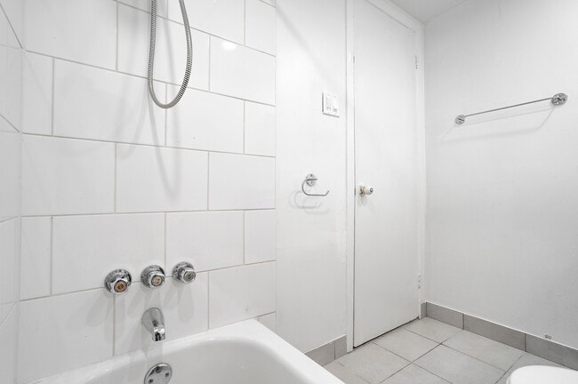 Floorplan - 2415 Avenue Madison