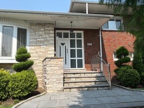 Building Photo - 88-05 65th Dr