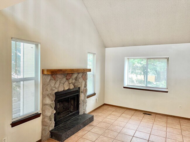 Foto del edificio - 3788 Red Canon Pl