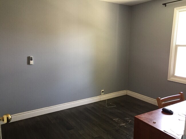 Photo du bâtiment - 2496 Alexis Rd