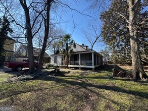 Building Photo - 455 N Harris St