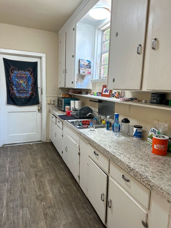 Foto del edificio - 332 Genelda Ave