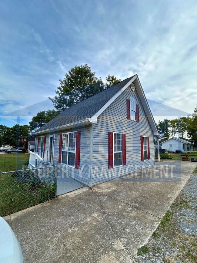 Foto del edificio - Convenient 3-Bedroom, 2-Bath Home in a Cen...