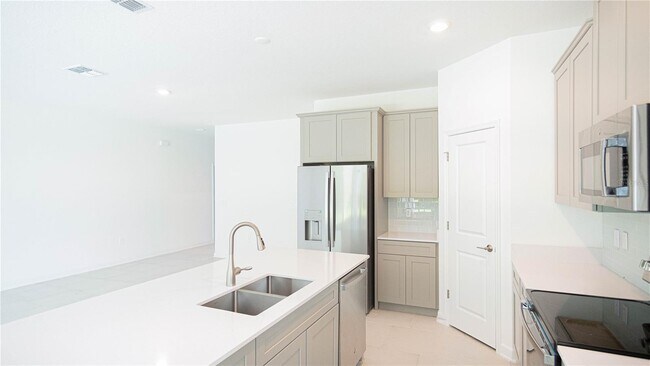 Kitchen/Bar - 2871 Camden Way
