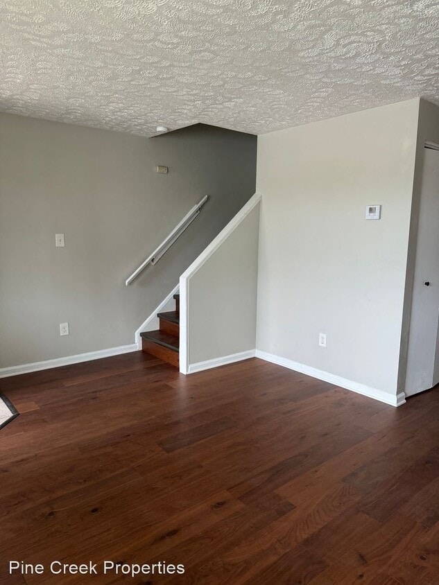 4906 Banbury Ct, Warrensville Heights, OH 44128 House Rental in