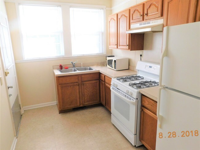 Building Photo - 1016 Laurens St