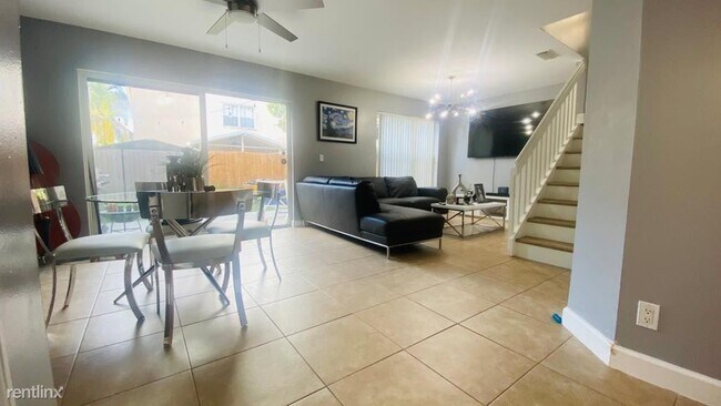 Building Photo - 3 br, 2.5 bath House - 6295 Navajo Ter