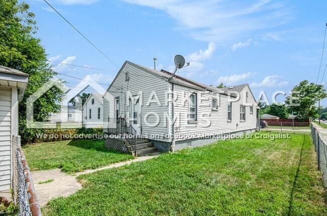 Foto del edificio - 11003 Hupp Ave