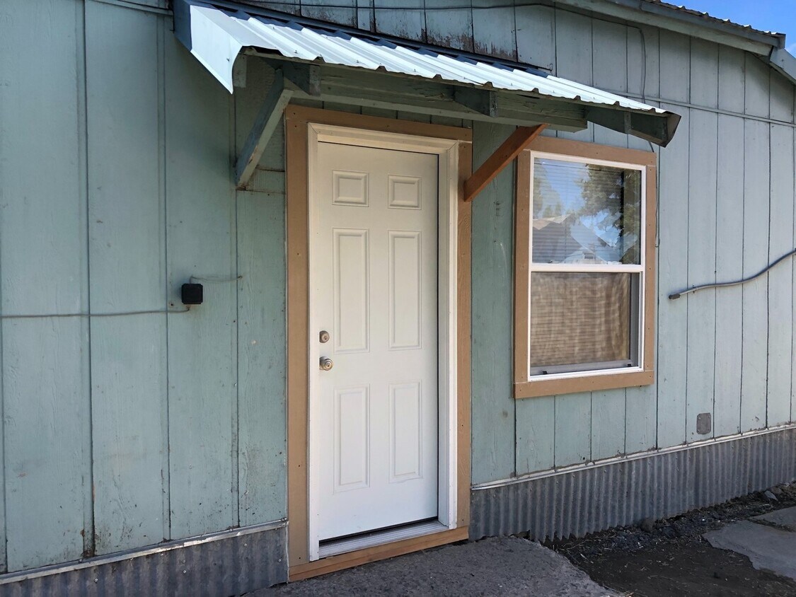 320 E Front St, Merrill, OR 97633 House Rental in Merrill, OR