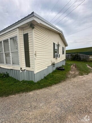 Building Photo - 6850 Bratt Rd