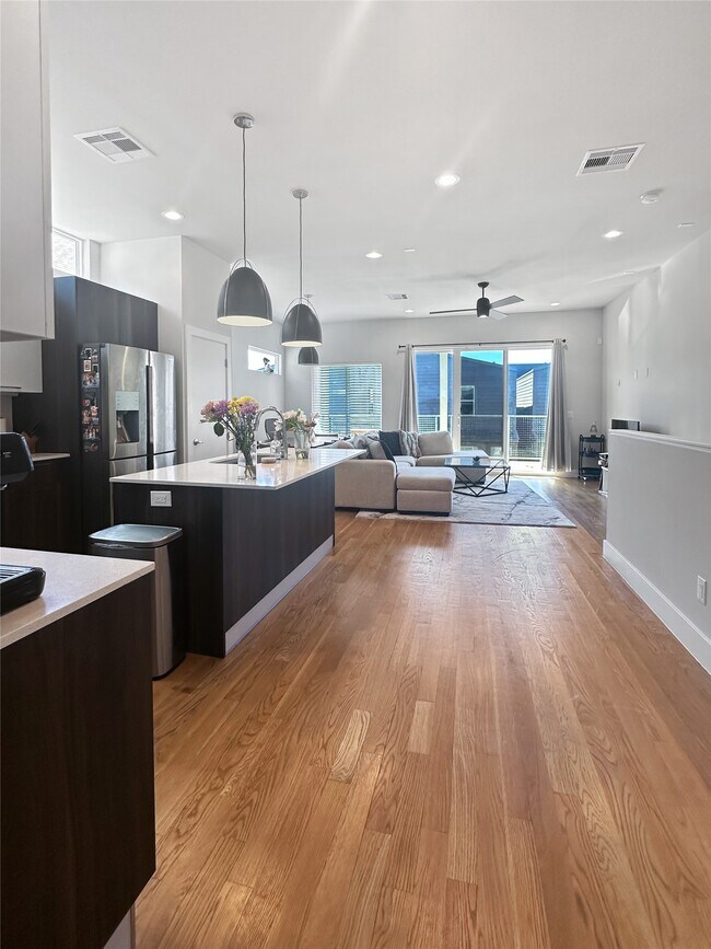 Foto del edificio - 4702 Oats St