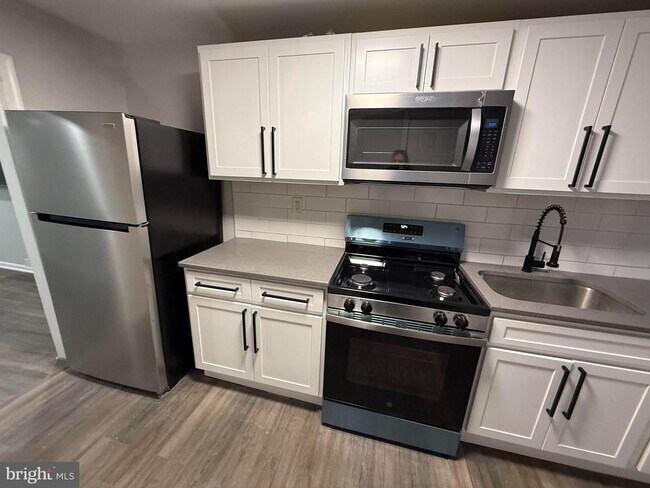 Foto del edificio - 212 Warren St